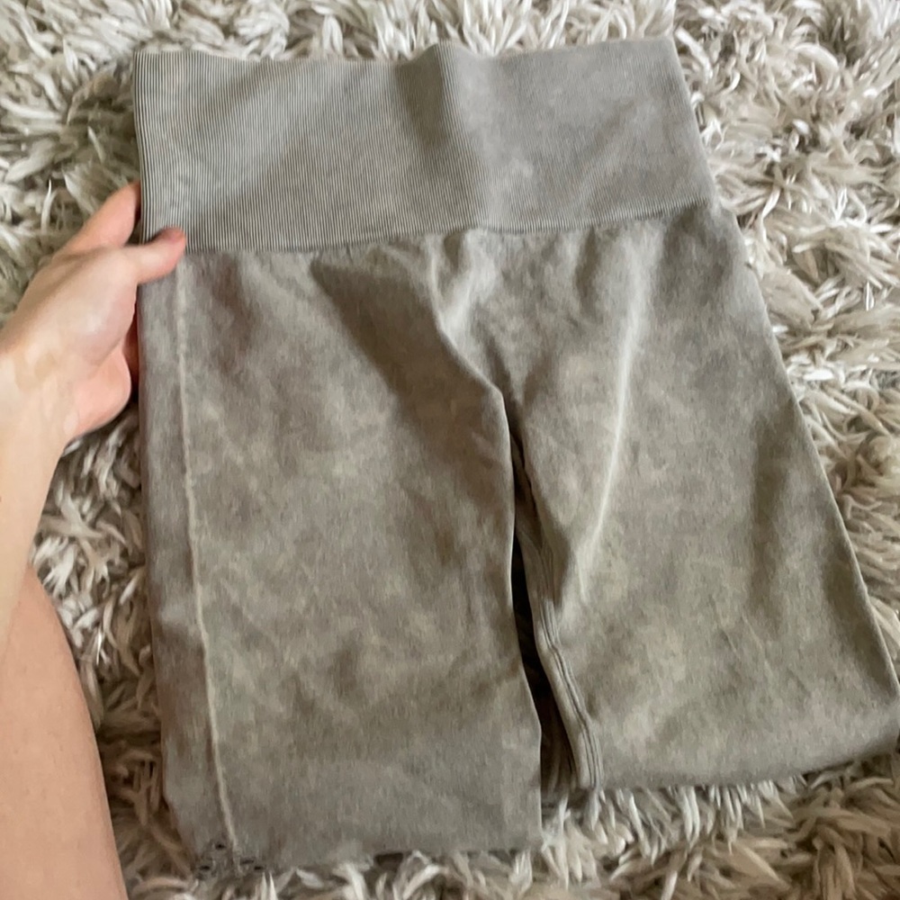 Grey leggings